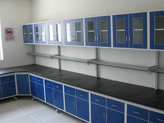 實(shí)驗(yàn)室邊臺(tái).jpg